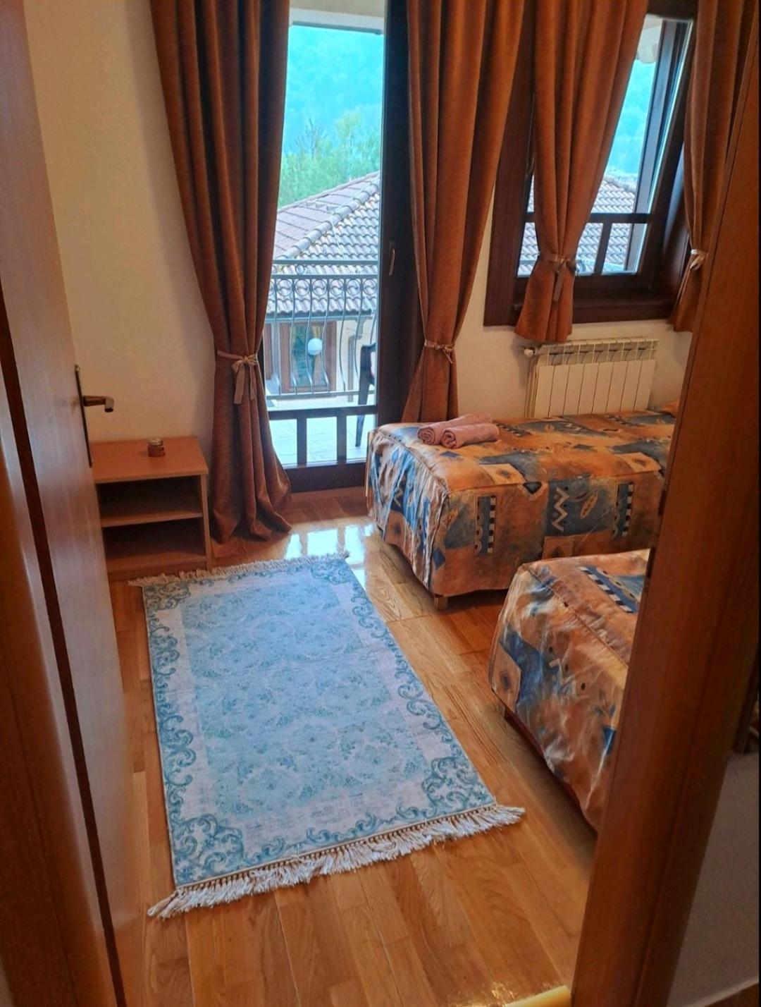 פויניצה Relax Apartman מראה חיצוני תמונה