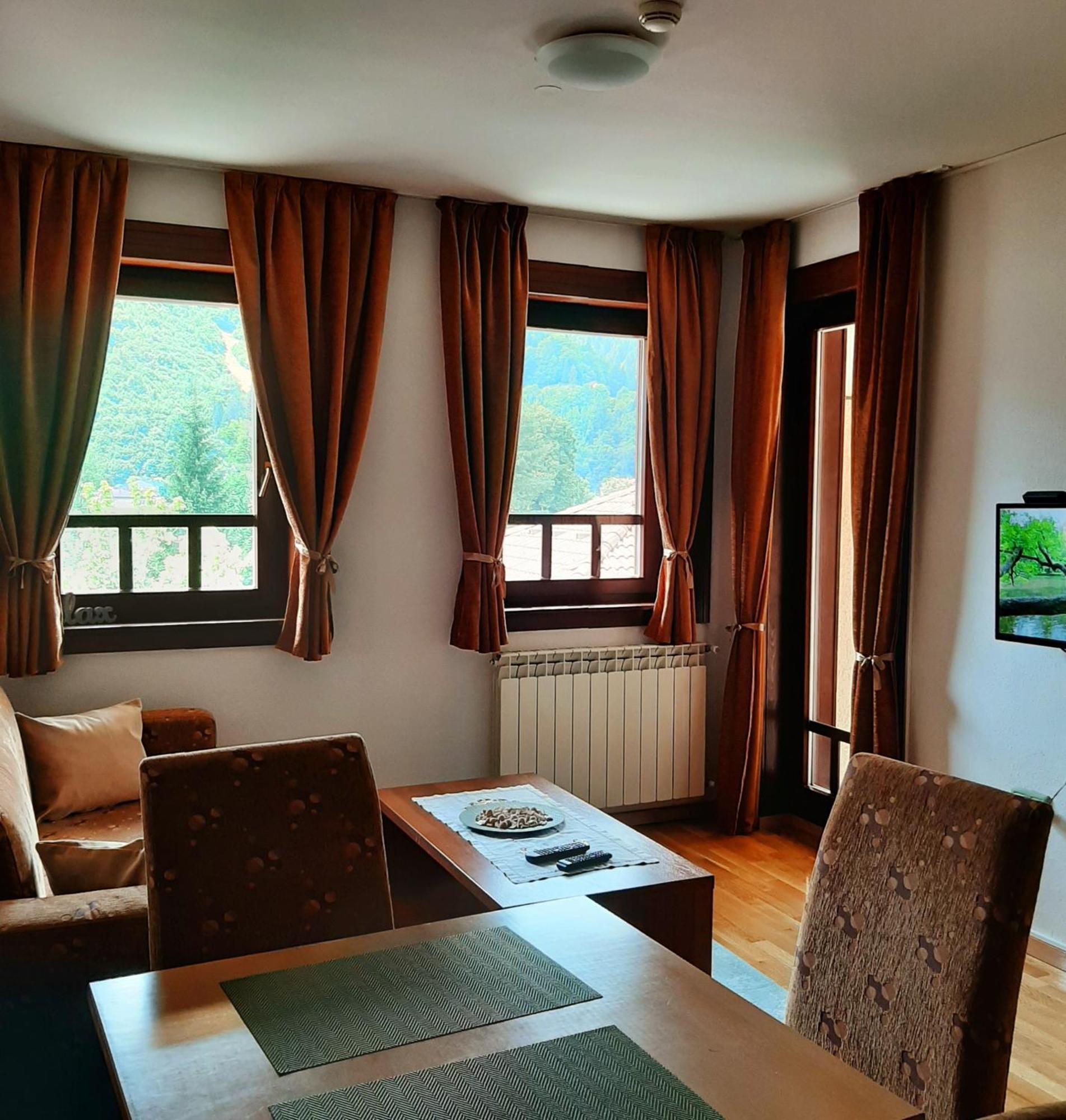 פויניצה Relax Apartman מראה חיצוני תמונה